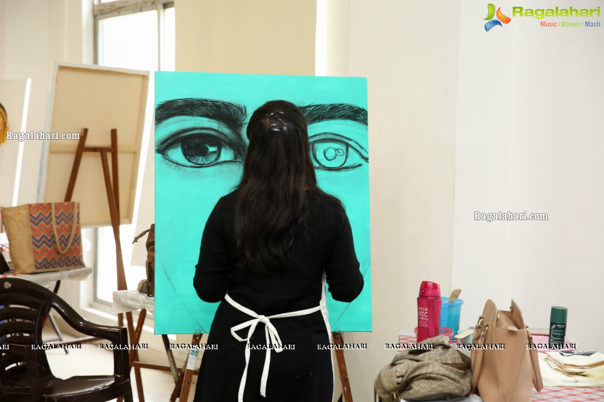 Woman Art Camp 2020 at State Art Gallery