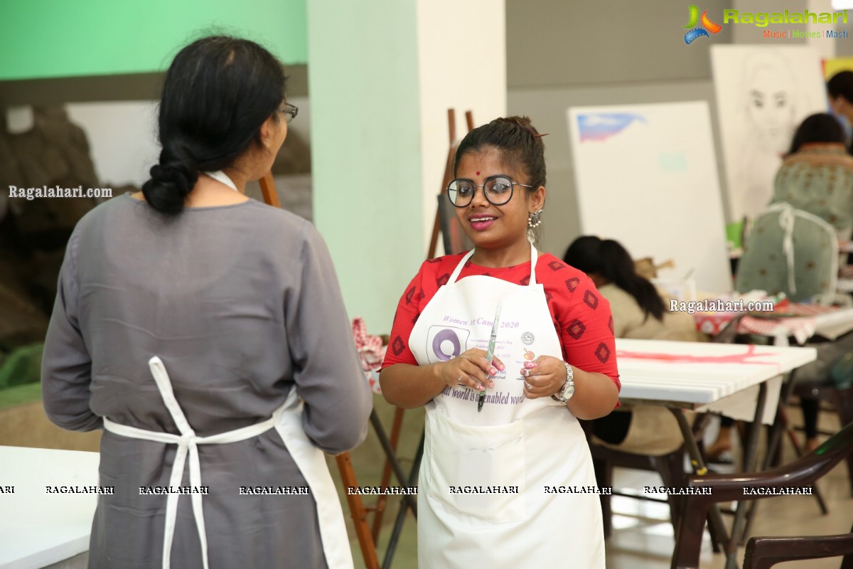 Woman Art Camp 2020 at State Art Gallery