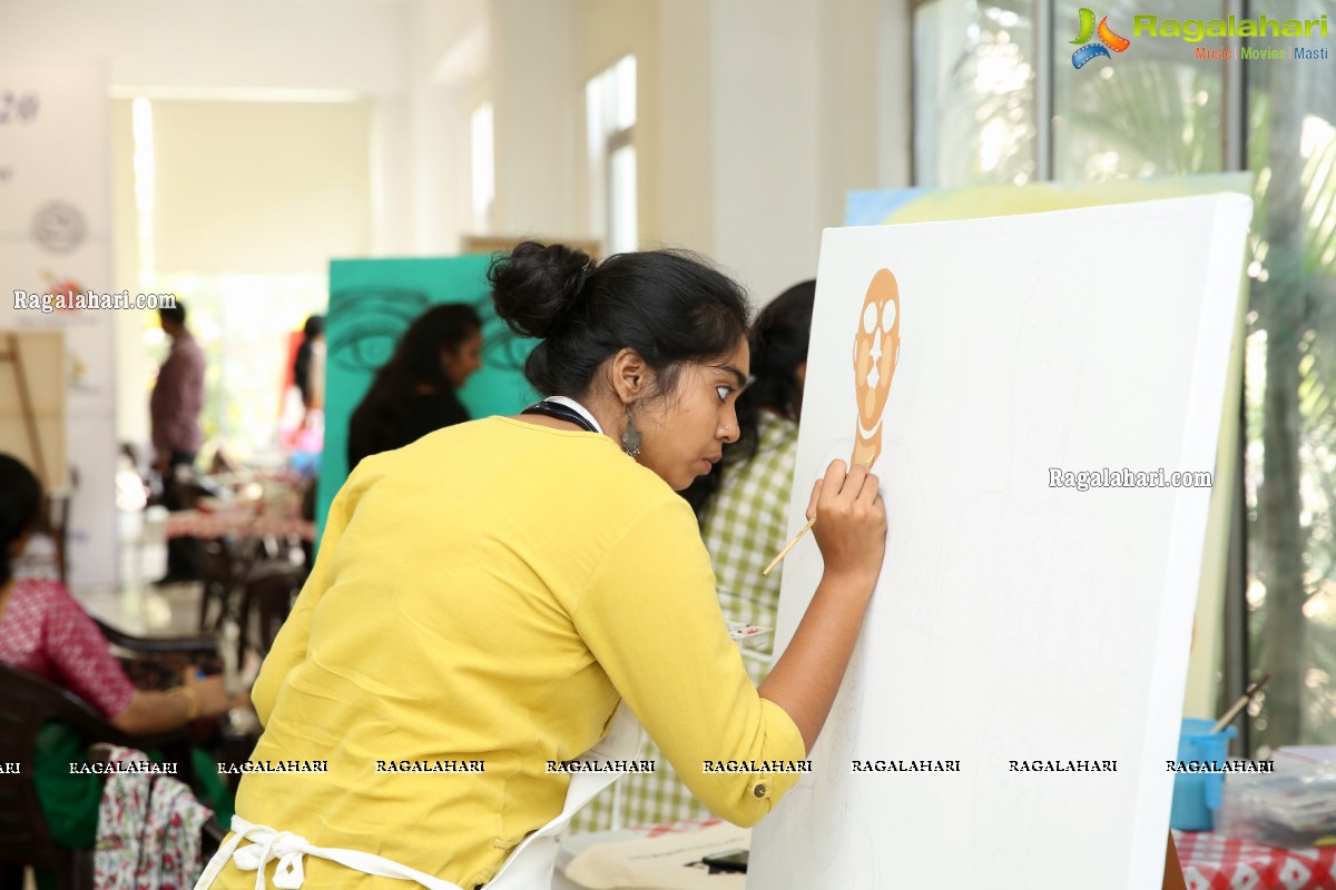 Woman Art Camp 2020 at State Art Gallery