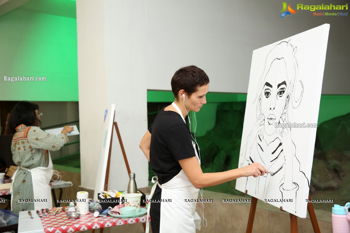 Woman Art Camp 2020 at State Art Gallery