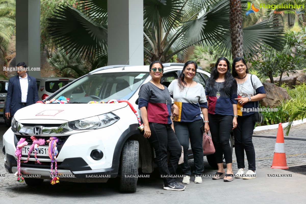 Women on Wheels, Hyderabad’s first Women for Women Cab Service Launch