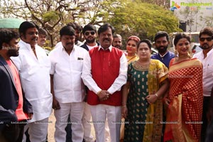 Idhi Nadhi Movie Pooja Ceremony