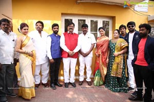 Idhi Nadhi Movie Pooja Ceremony