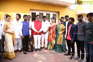 Idhi Nadhi Movie Pooja Ceremony