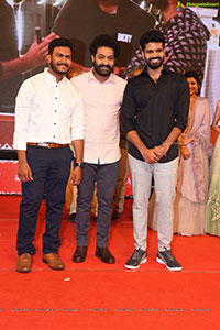 Thellavarithe Guruvaram Pre-Release Event