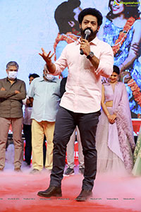 Thellavarithe Guruvaram Pre-Release Event