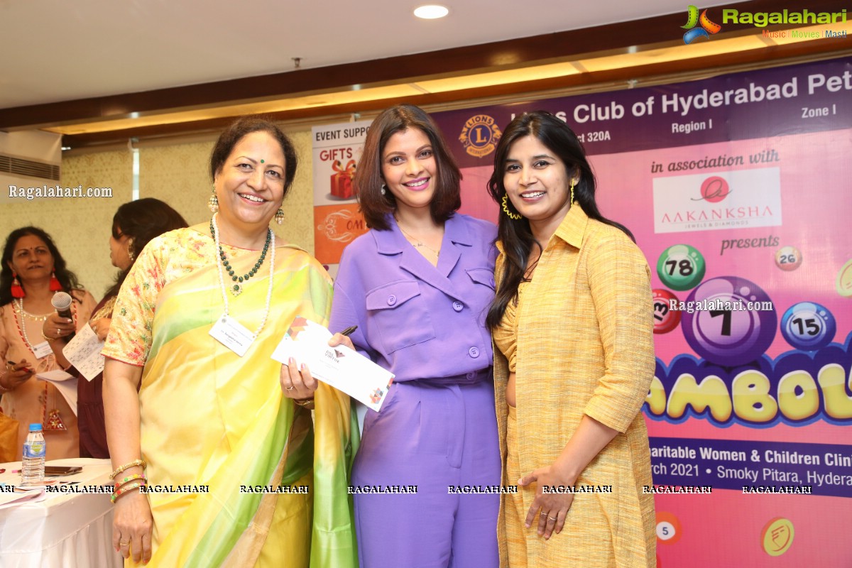 Lions Club of Hyderabad Petals Tambola at Smoky Pitara