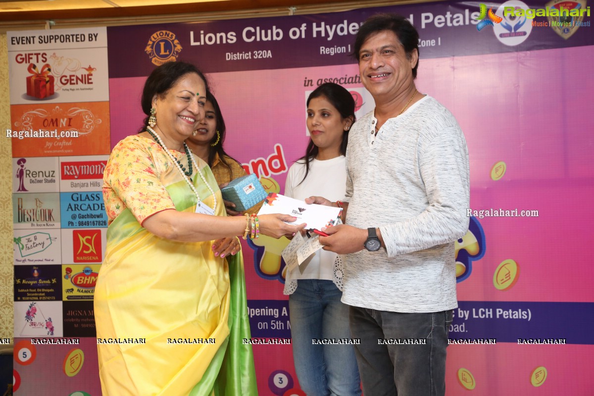 Lions Club of Hyderabad Petals Tambola at Smoky Pitara