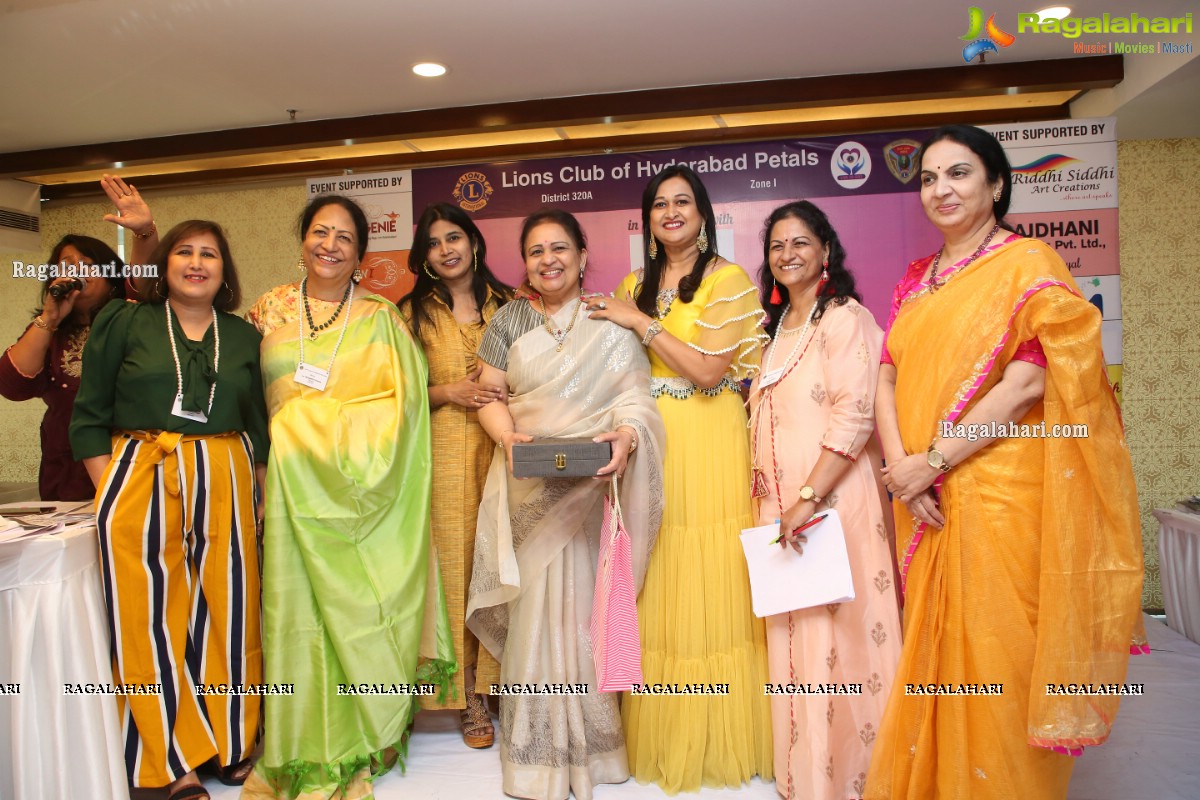 Lions Club of Hyderabad Petals Tambola at Smoky Pitara