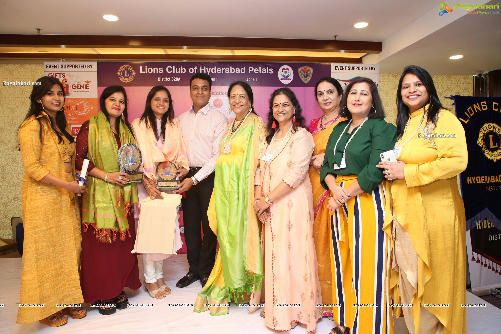 Lions Club of Hyderabad Petals Tambola at Smoky Pitara