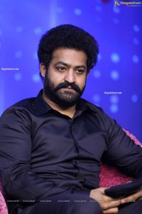 Jr NTR To Host Meelo Evaru Koteeswarudu Season 5