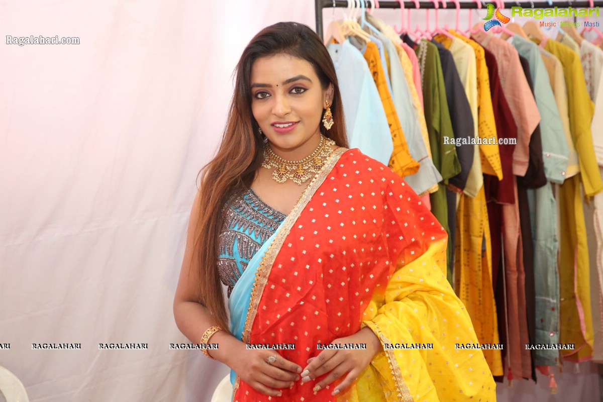 NP Fashions Exhibition at Gulmohar Gardens, Hyderabad