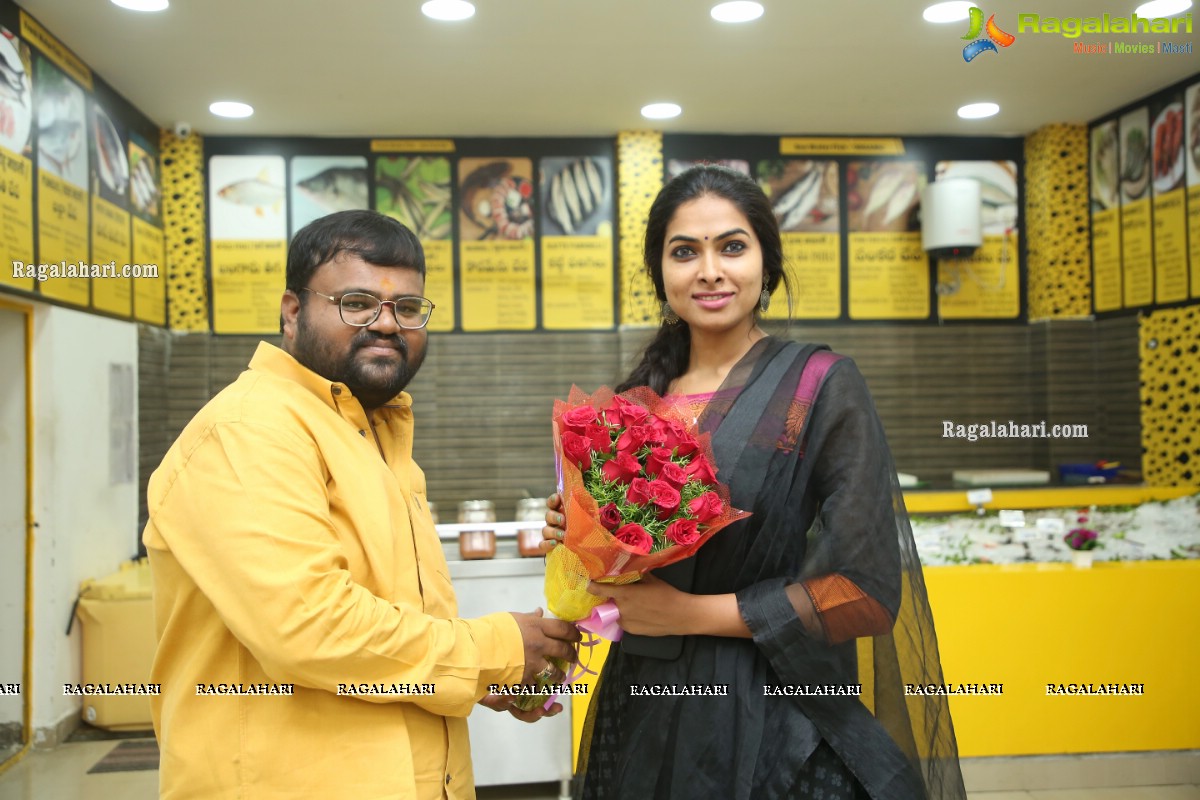 Proteins Hygiene NonVeg Mart Announces Bigg Boss fame Divi Vadthya as Their Brand Ambassador 