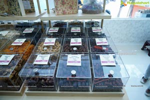 Pure-O-Natural Fruits and Vegetables 31st Outlet Launch