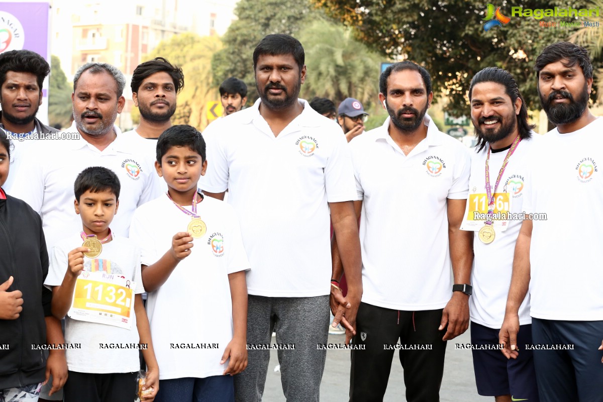 Raashi Khanna Flags Off Run For Women Empowerment at Hitex Exhibition Centre by Bhagyanagar Foundation