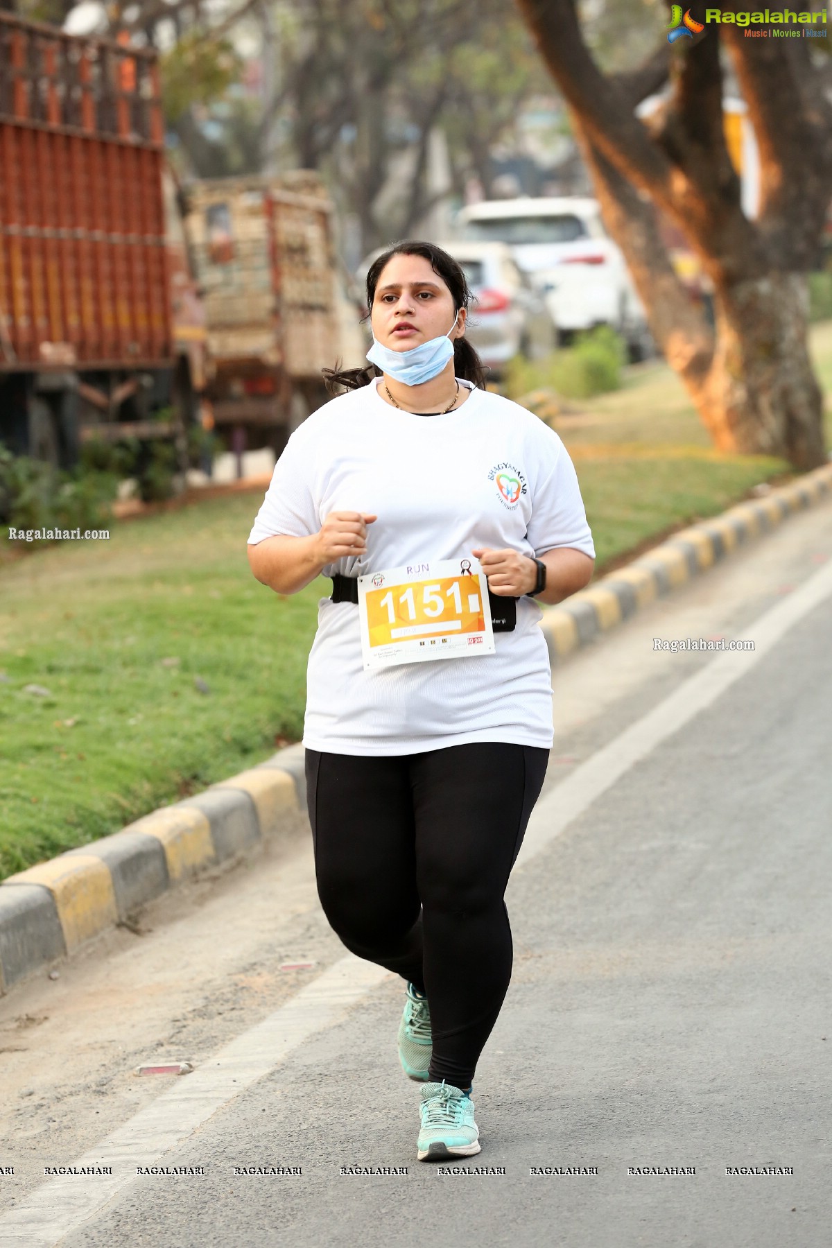 Raashi Khanna Flags Off Run For Women Empowerment at Hitex Exhibition Centre by Bhagyanagar Foundation