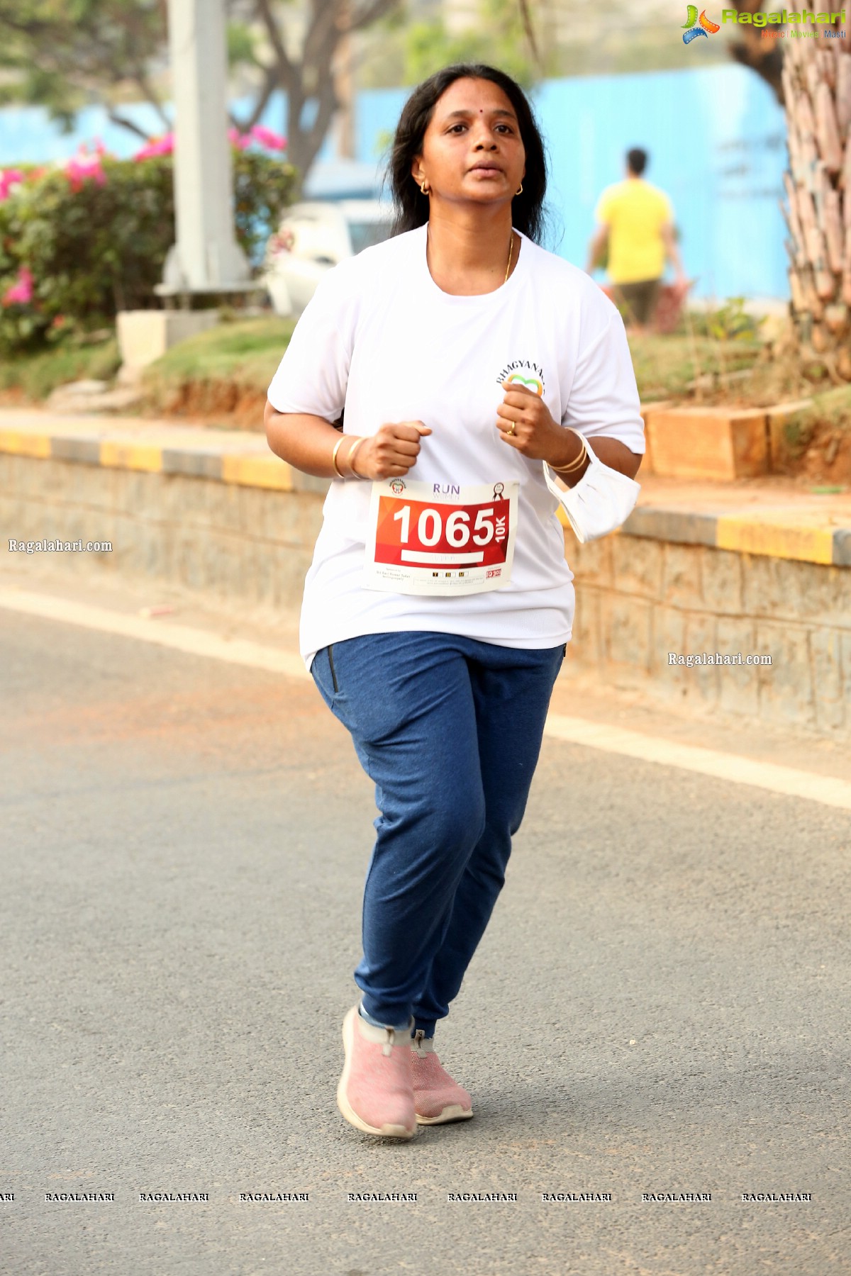 Raashi Khanna Flags Off Run For Women Empowerment at Hitex Exhibition Centre by Bhagyanagar Foundation