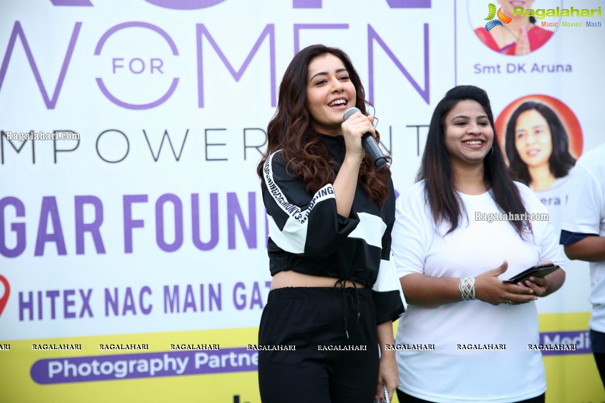 Raashi Khanna Flags Off Run For Women Empowerment at Hitex Exhibition Centre by Bhagyanagar Foundation