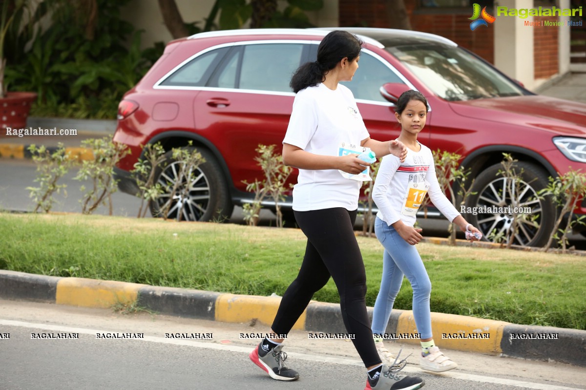 Raashi Khanna Flags Off Run For Women Empowerment at Hitex Exhibition Centre by Bhagyanagar Foundation