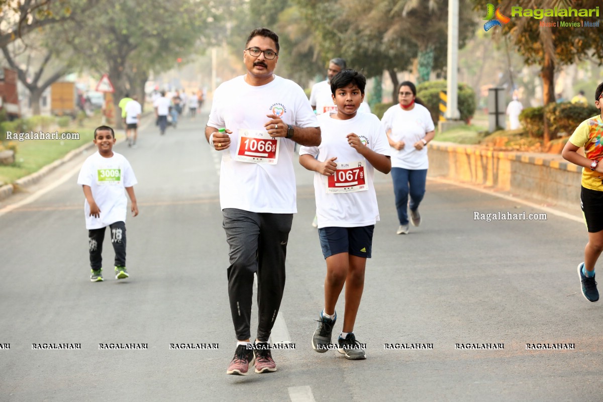 Raashi Khanna Flags Off Run For Women Empowerment at Hitex Exhibition Centre by Bhagyanagar Foundation