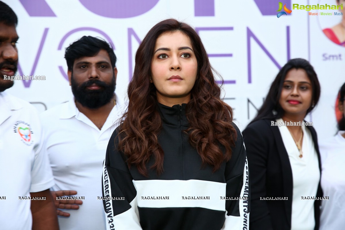 Raashi Khanna Flags Off Run For Women Empowerment at Hitex Exhibition Centre by Bhagyanagar Foundation