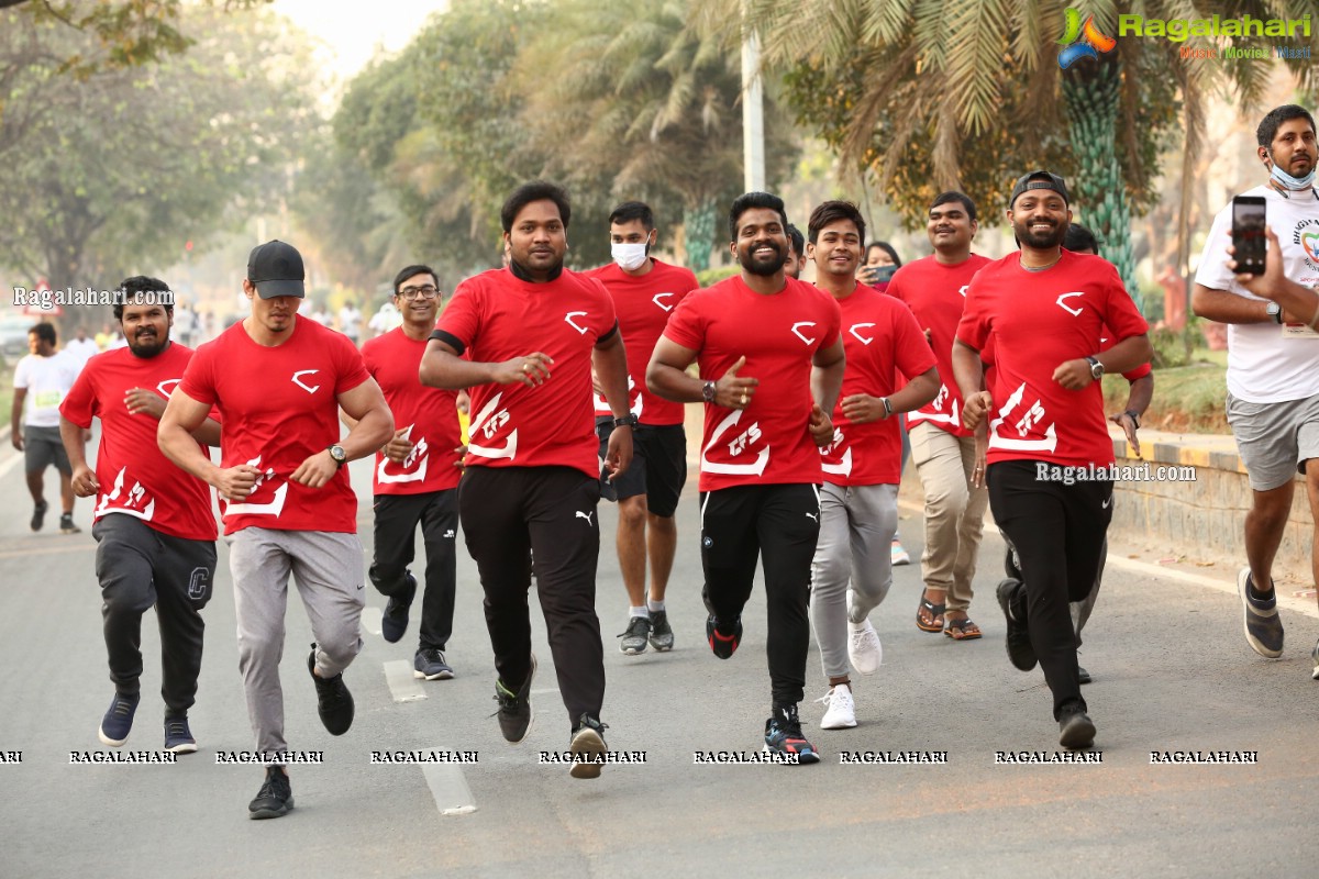 Raashi Khanna Flags Off Run For Women Empowerment at Hitex Exhibition Centre by Bhagyanagar Foundation