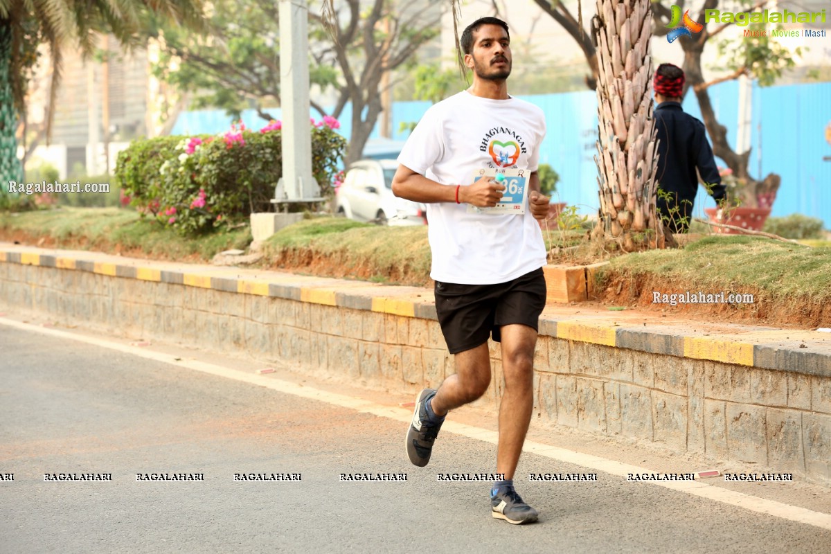 Raashi Khanna Flags Off Run For Women Empowerment at Hitex Exhibition Centre by Bhagyanagar Foundation