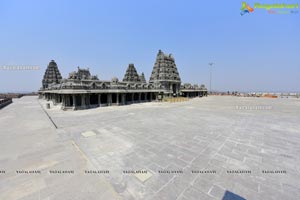 Sri Yadadri Laxminarasimha Swamy Temple