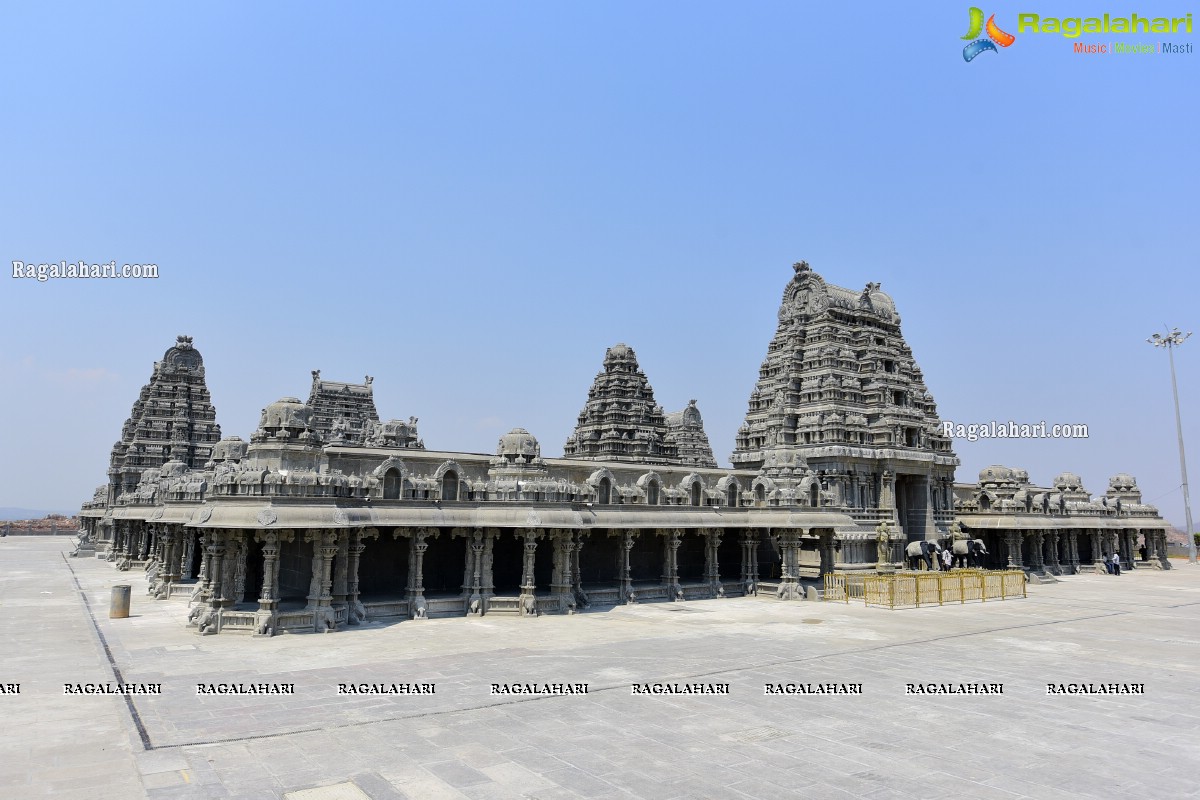 Sri Yadadri Laxminarasimha Swamy Temple Undergone a Drastic Transformation