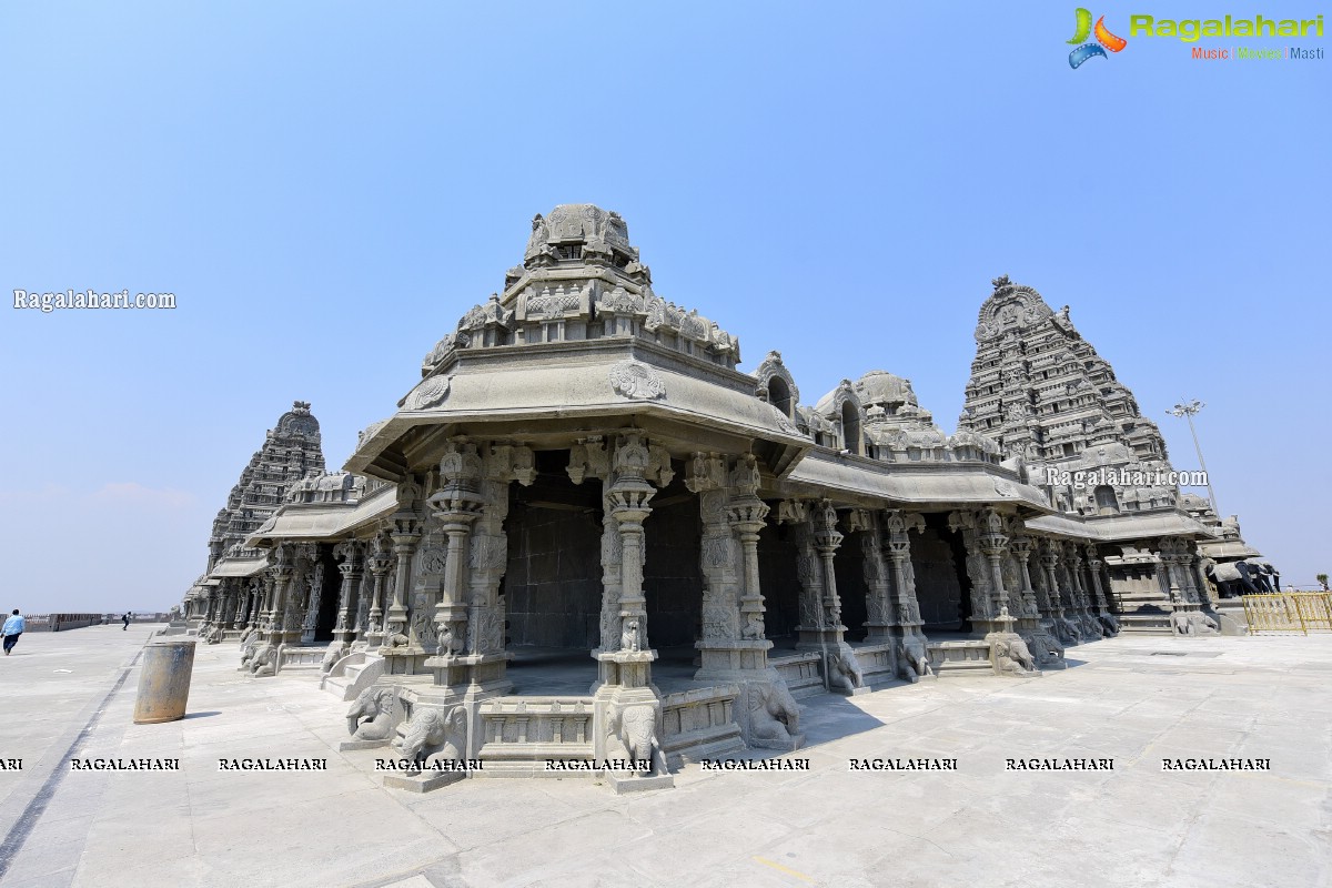 Sri Yadadri Laxminarasimha Swamy Temple Undergone a Drastic Transformation