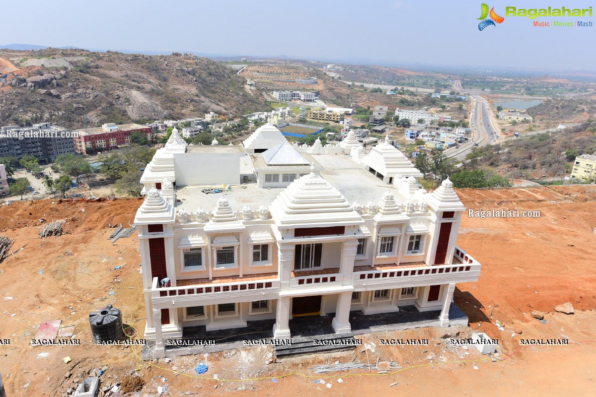 Sri Yadadri Laxminarasimha Swamy Temple Undergone a Drastic Transformation