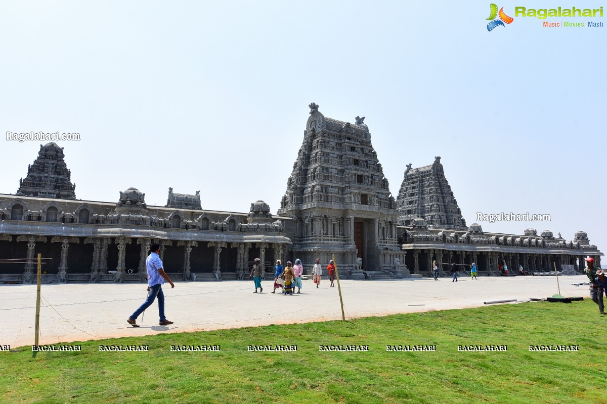 Sri Yadadri Laxminarasimha Swamy Temple Undergone a Drastic Transformation