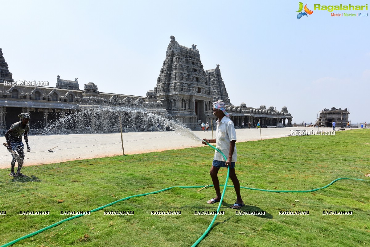 Sri Yadadri Laxminarasimha Swamy Temple Undergone a Drastic Transformation