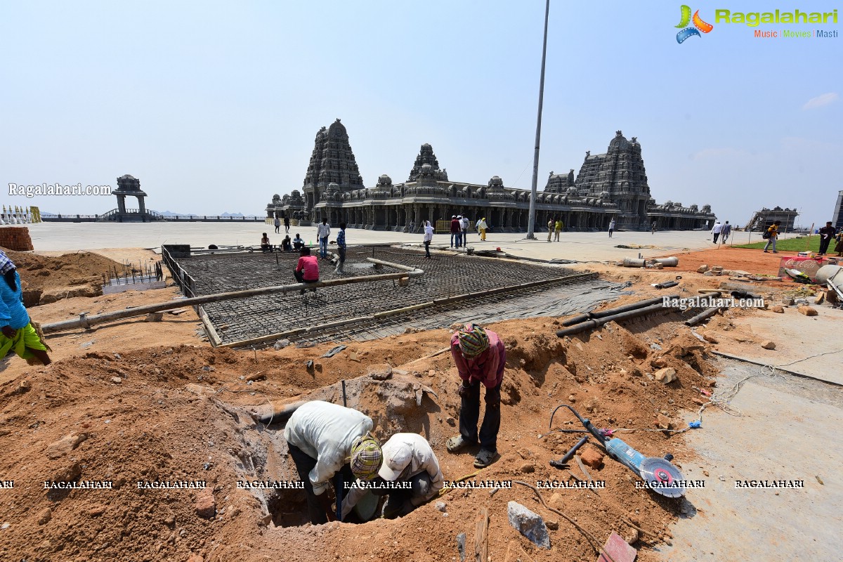 Sri Yadadri Laxminarasimha Swamy Temple Undergone a Drastic Transformation