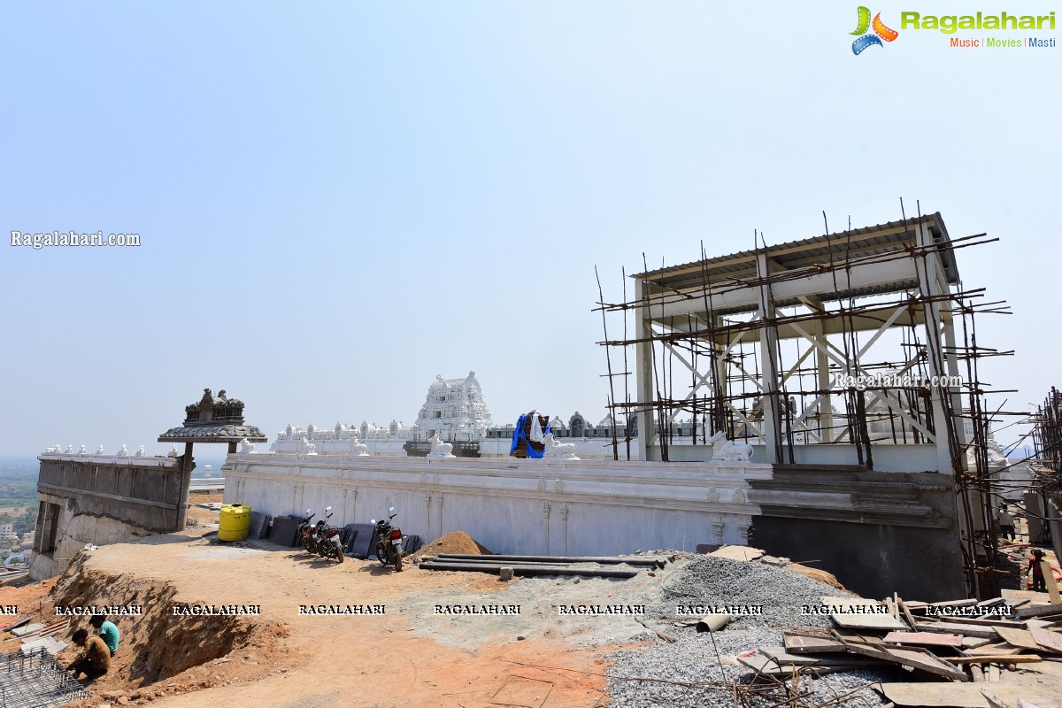 Sri Yadadri Laxminarasimha Swamy Temple Undergone a Drastic Transformation