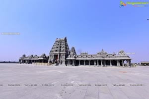 Sri Yadadri Laxminarasimha Swamy Temple