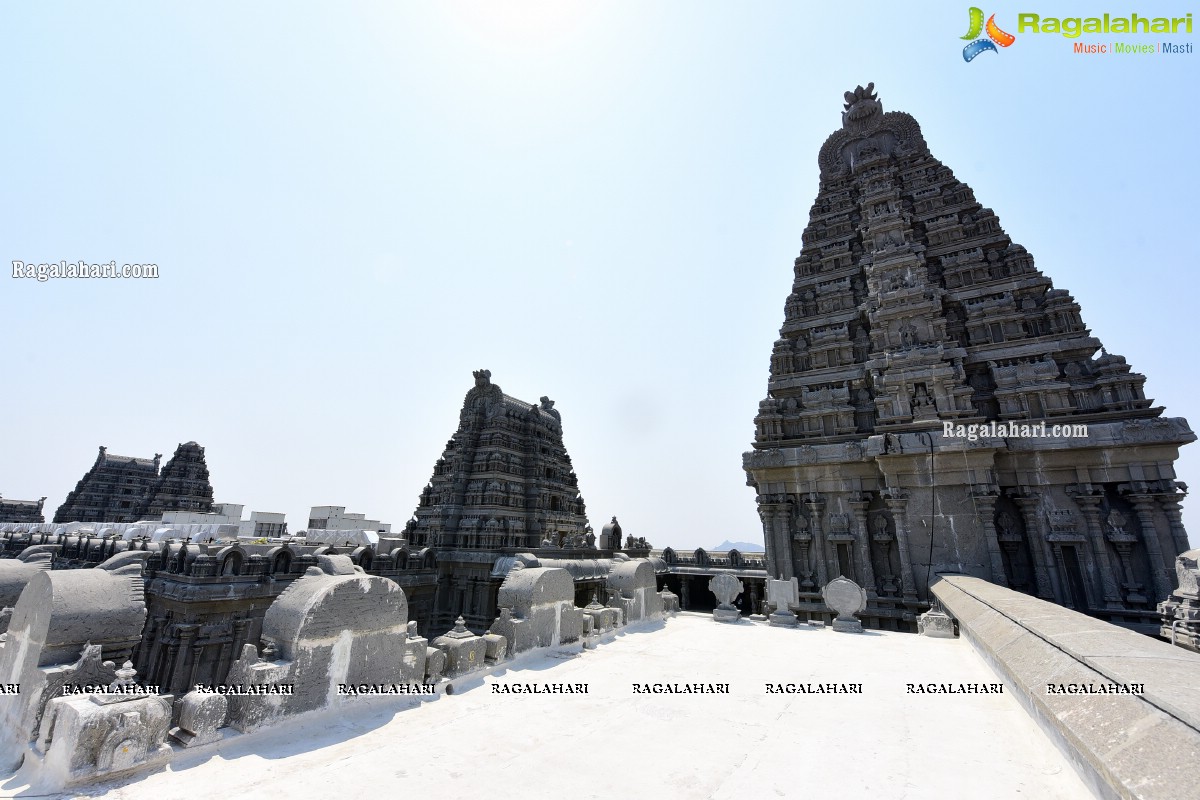 Sri Yadadri Laxminarasimha Swamy Temple Undergone a Drastic Transformation