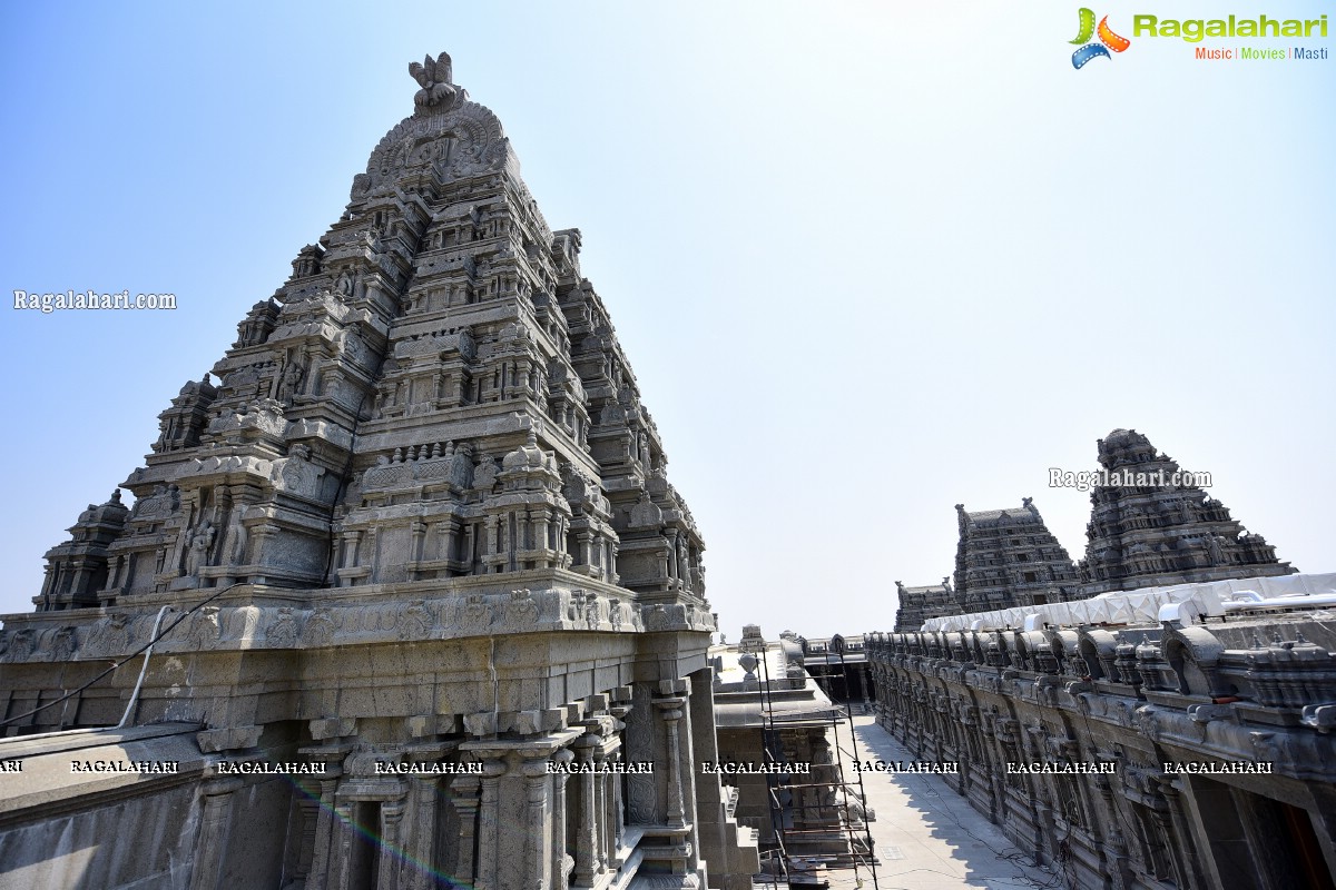 Sri Yadadri Laxminarasimha Swamy Temple Undergone a Drastic Transformation