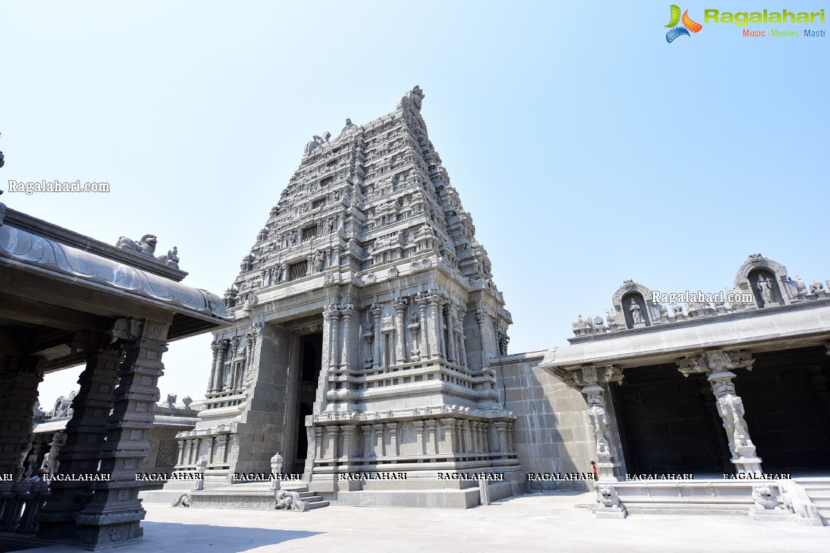 Sri Yadadri Laxminarasimha Swamy Temple Undergone a Drastic Transformation