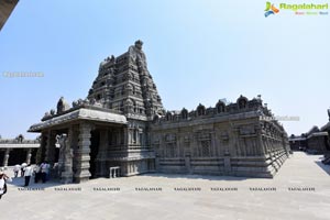 Sri Yadadri Laxminarasimha Swamy Temple