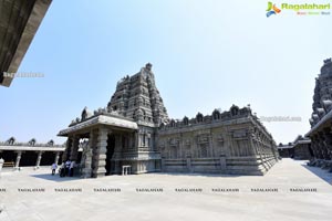 Sri Yadadri Laxminarasimha Swamy Temple