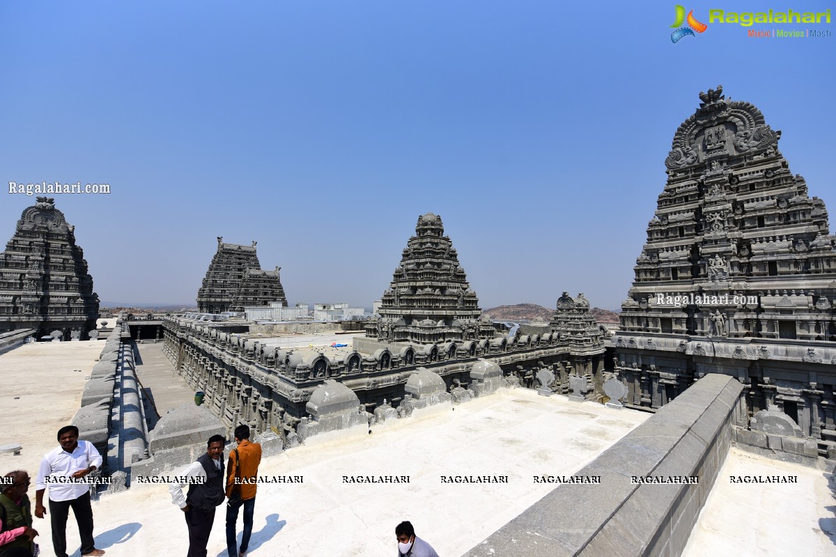 Sri Yadadri Laxminarasimha Swamy Temple Undergone a Drastic Transformation