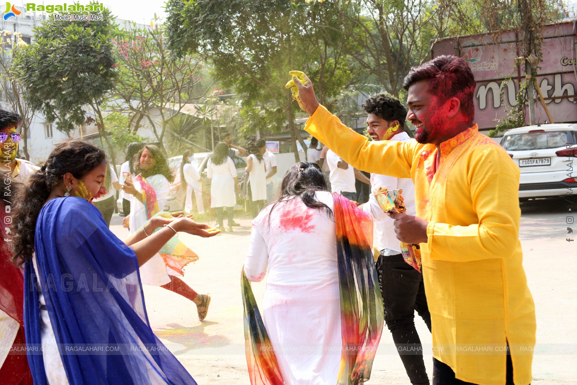 Country Club Holi celebrations 2023, Hyderabad