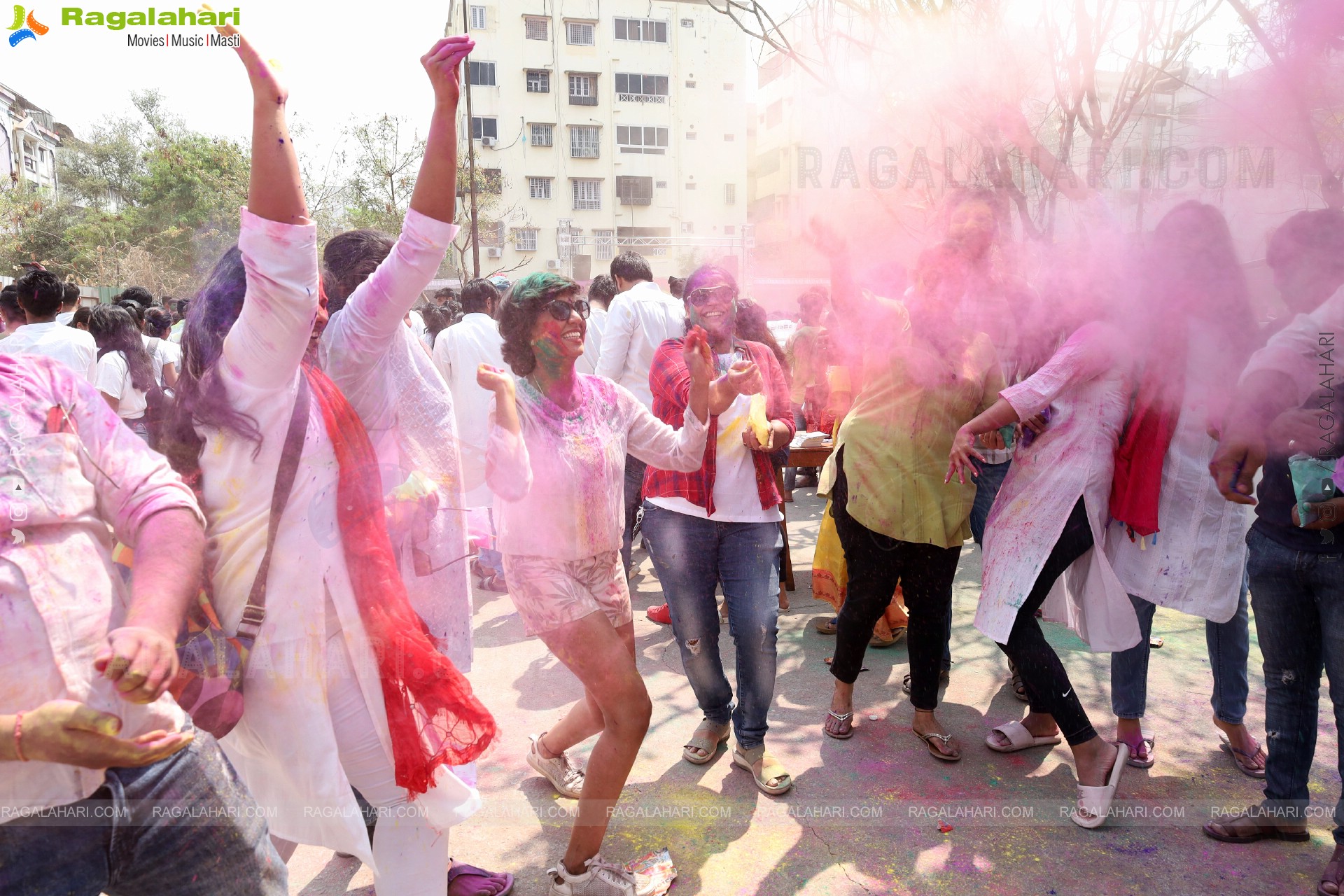 Country Club Holi celebrations 2023, Hyderabad