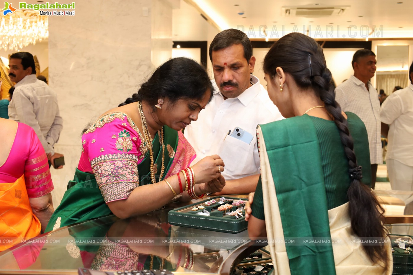 Gowri's Jewellery Launches Flagship Store in Jubilee Hills, Hyderabad