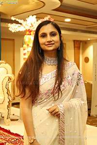 Anjana Chandak as Draupadi