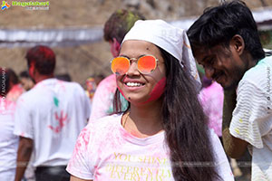 Holi Celebrations at Raunaq's H.I.G.H. Bhoot Bangla Estate