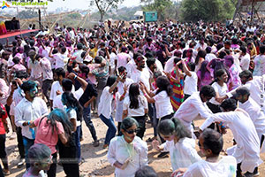 Holi Celebrations at Raunaq's H.I.G.H. Bhoot Bangla Estate