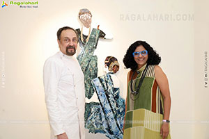 Kadari Art Gallery Presents Reflections of Her