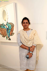 Kadari Art Gallery Presents Reflections of Her